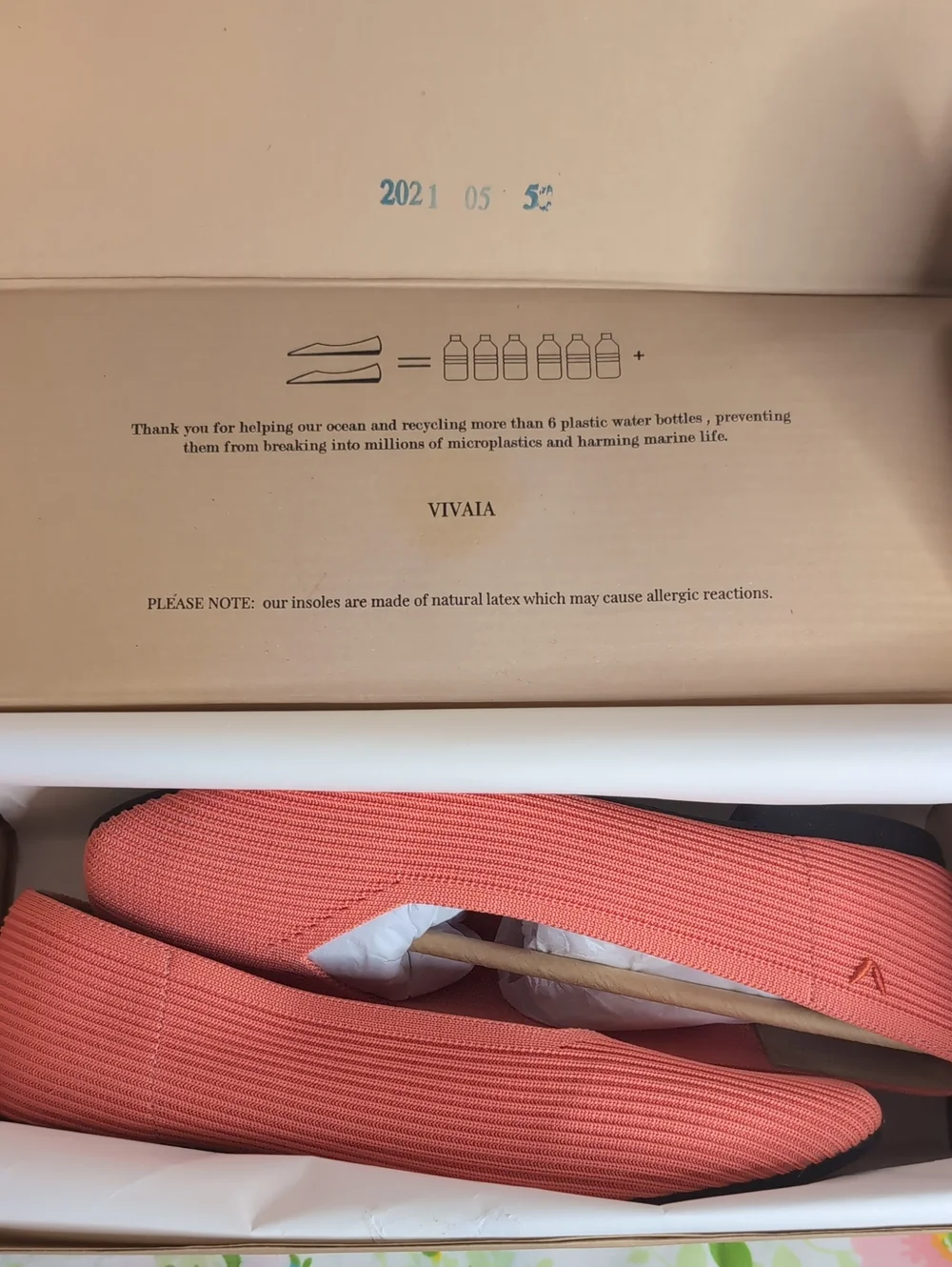 Vivaia Aria Pointed-Toe Ballet Flats 'Salmon' womens 7/7.5 (EU38)